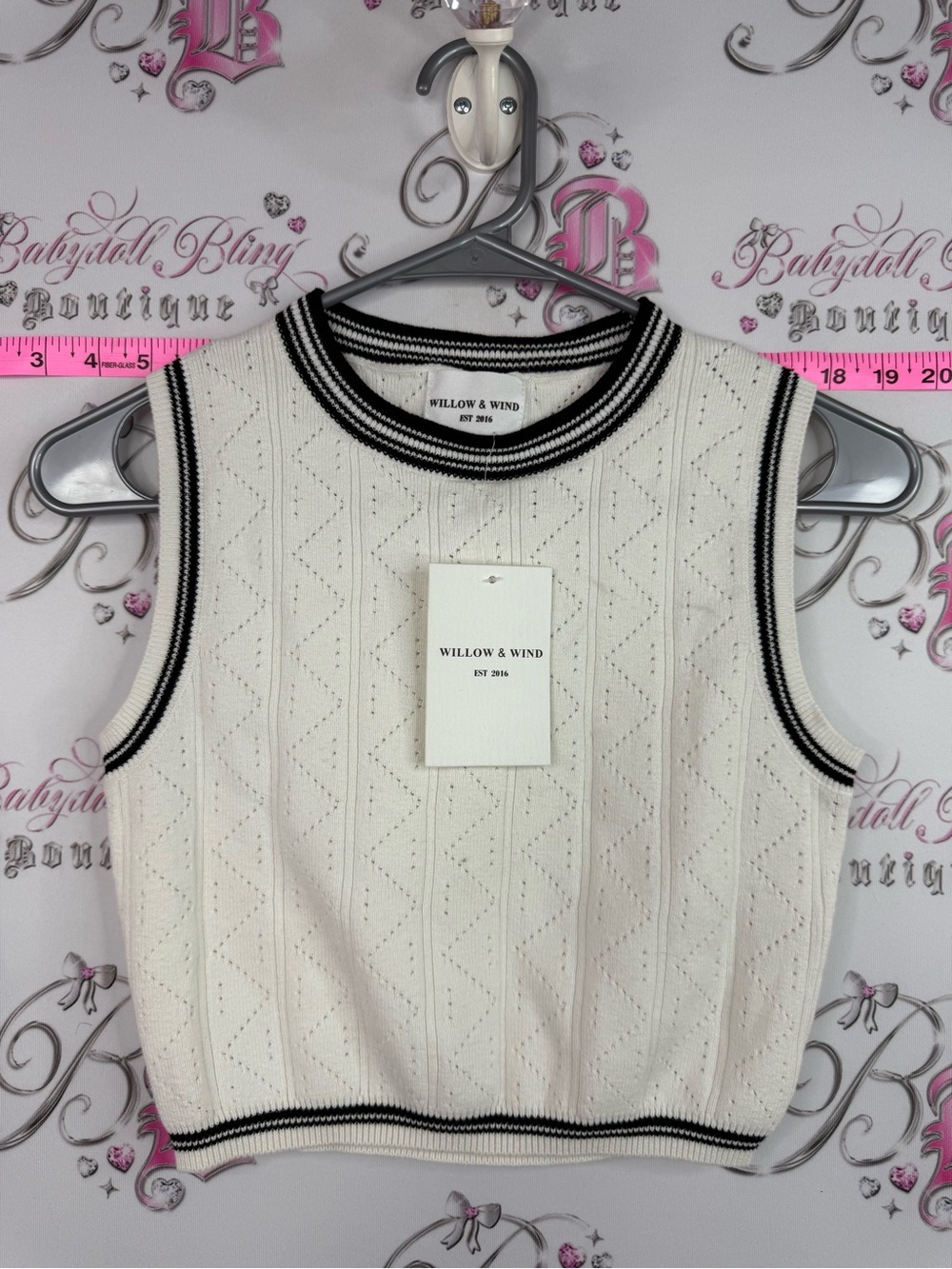 Willow & Wind Cream Knit Sleeveless Sweater with Black Trim